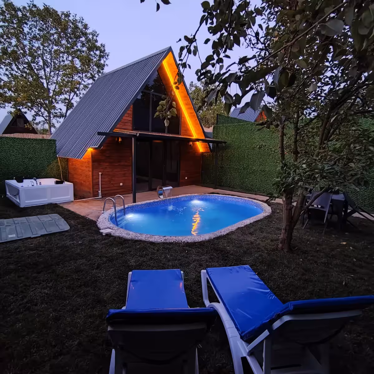 Majalis Elite havuz alanı